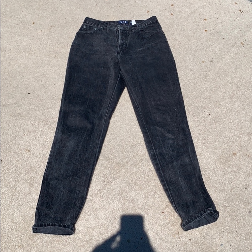 GAP MOM JEANS SIZE 9/10